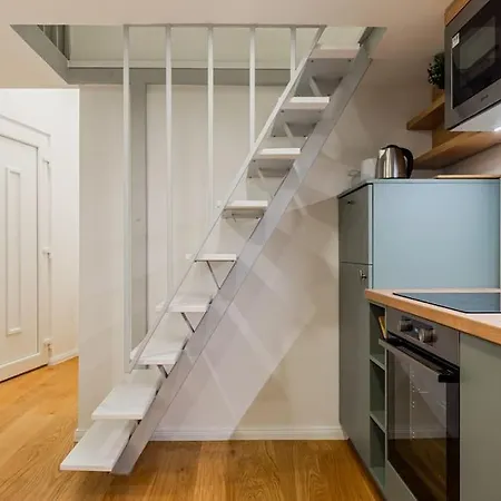 Nescaflat 3in1 Second Apartment